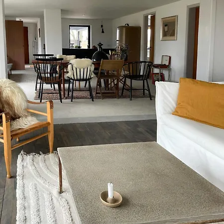 Simplicity In Retro On Samso * Saelvig